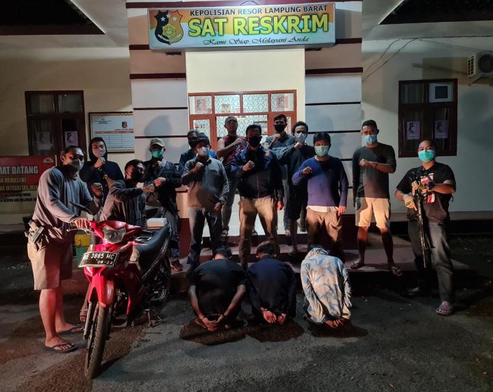 Bobol Rumah Tiga Pemuda Diamankan Tekab 308 Polres Lambar